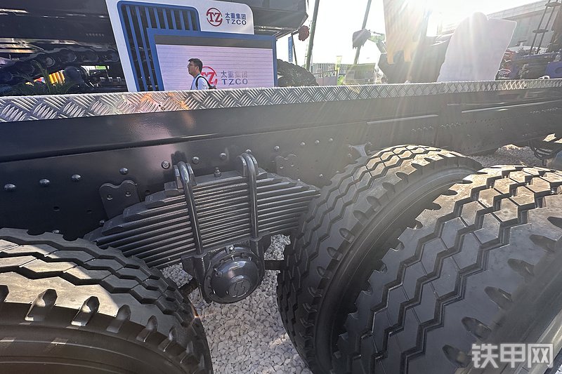 太重集团TZGS400H5起重机整机外观