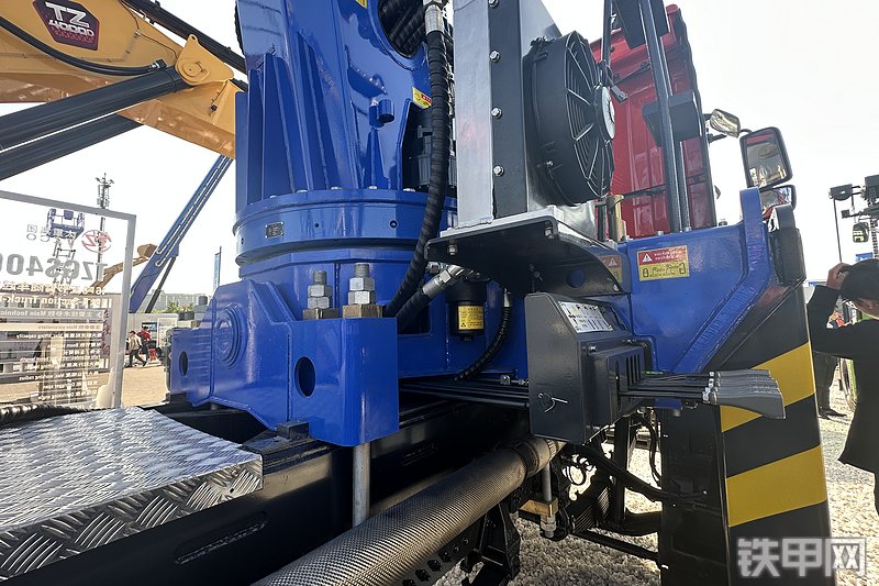 太重集团TZGS400H5起重机整机外观