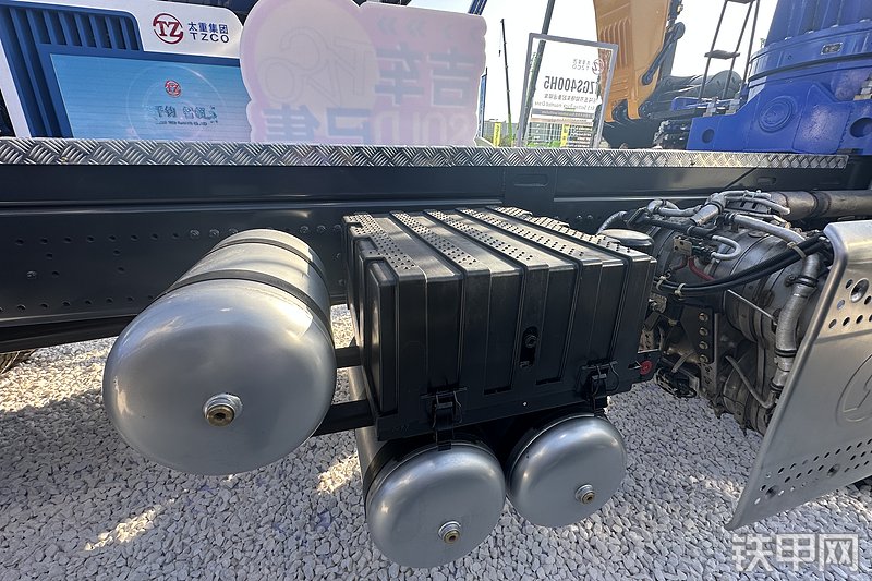 太重集团TZGS400H5起重机整机外观