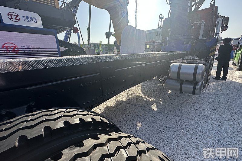 太重集团TZGS400H5起重机整机外观