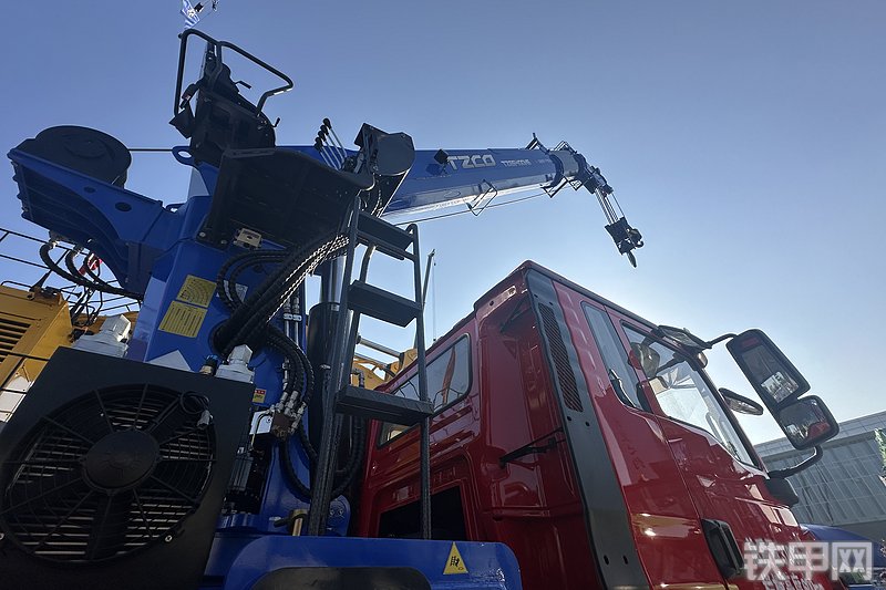 太重集团TZGS400H5起重机整机外观