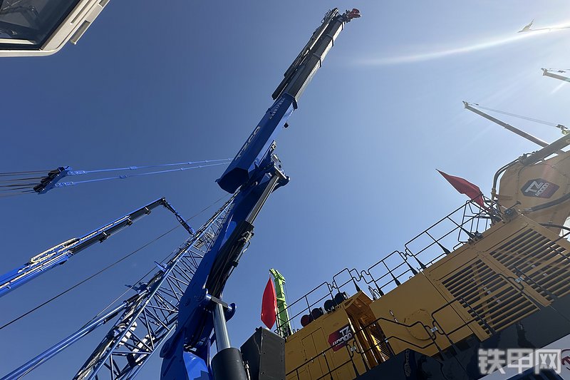 太重集团TZGS400H5起重机整机外观