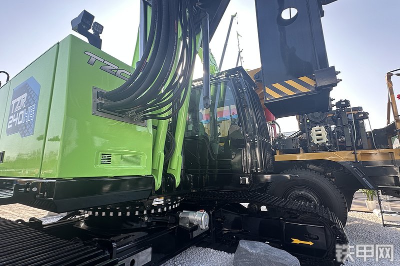 太重集团TZR240HE旋挖钻整机外观