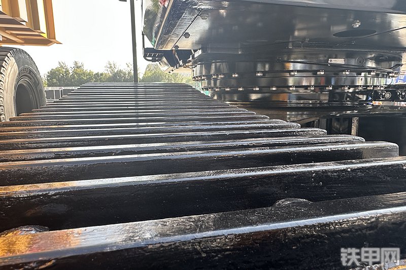 太重集团TZ350EH挖掘机整机外观