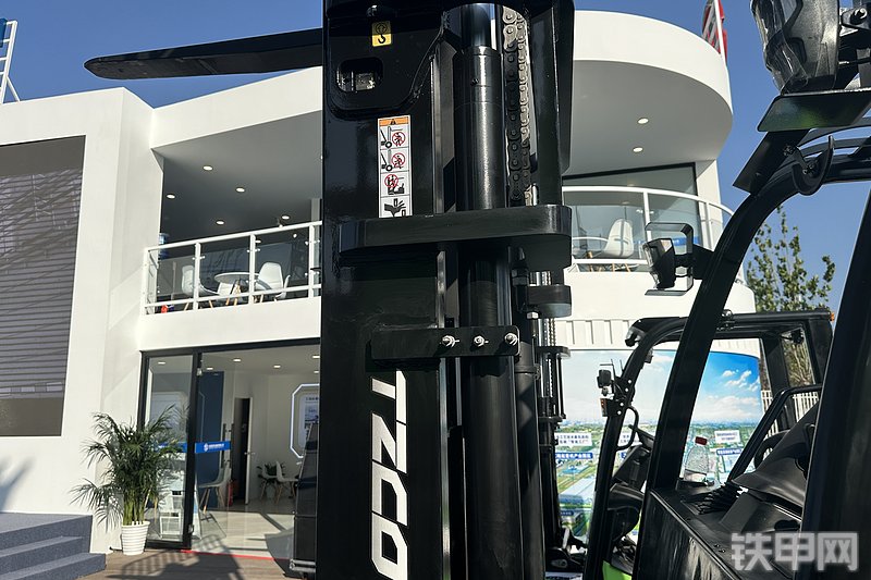 太重集团TZFB70叉车整机外观