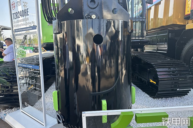 太重集团TZR240HE旋挖钻整机外观