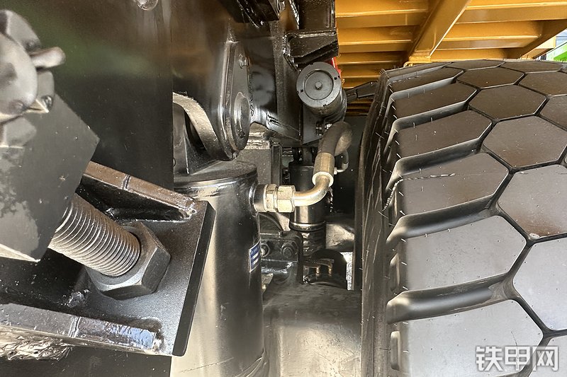 太重集团TZK160DE非公路自卸车整机外观