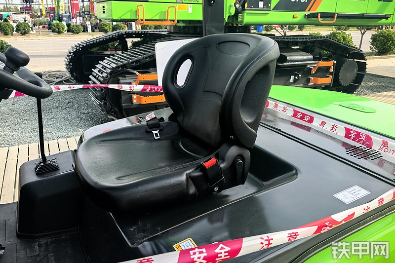 柳工CPD50F叉车整机外观