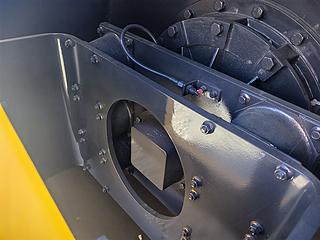 柳工6622E无人驾驶压路机整机外观