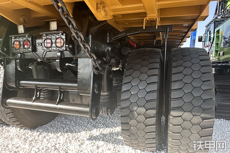 太重集团TZK160DE非公路自卸车整机外观