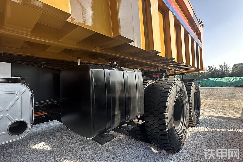 太重集团TZK160DE非公路自卸车整机外观