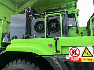 柳工DW105AE非公路自卸车整机外观