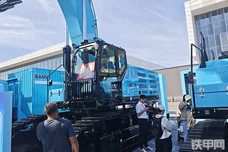 三一重工SY650E挖掘机整机外观