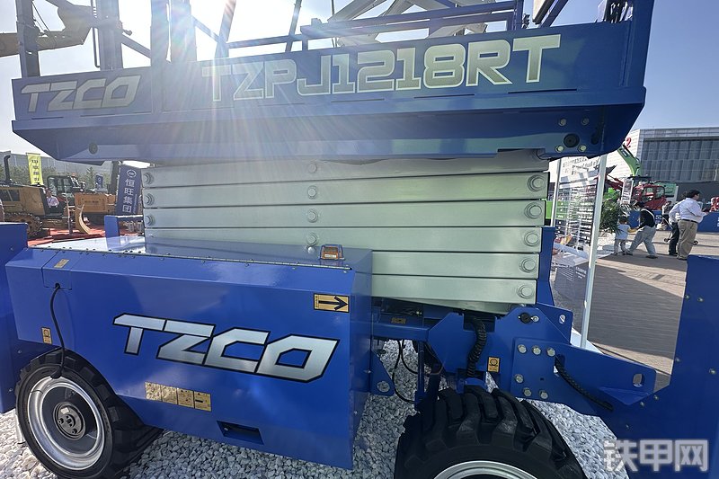 太重集团TZP J1218RT高空作业机械整机外观