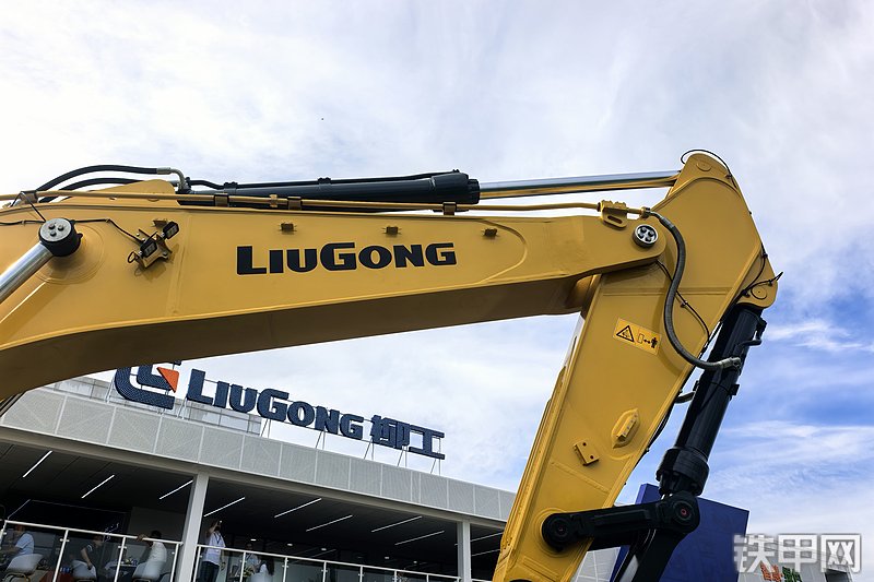 柳工975FMAX挖掘机整机外观