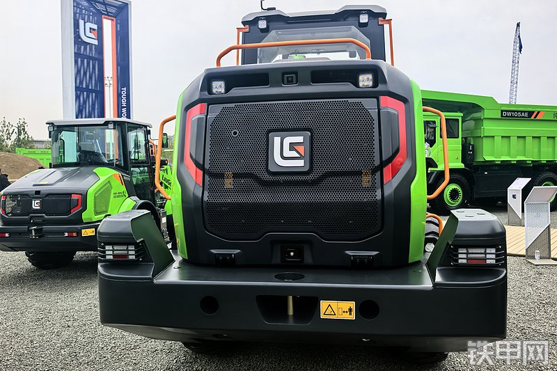 柳工835TE装载机整机外观