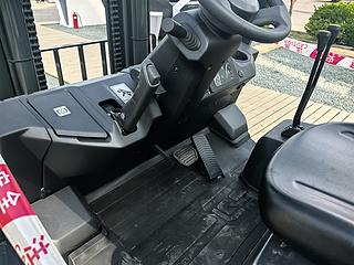 柳工CPD50F叉车整机外观