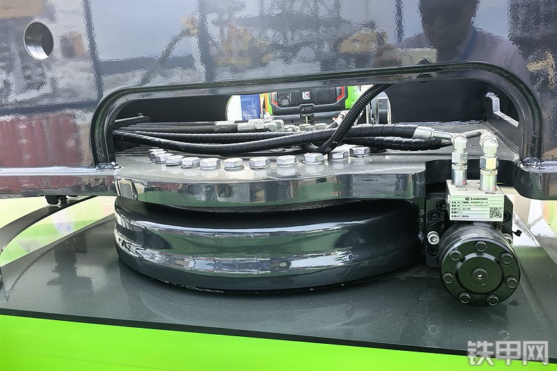 柳工LT26JE-C+高空作业机械整机外观