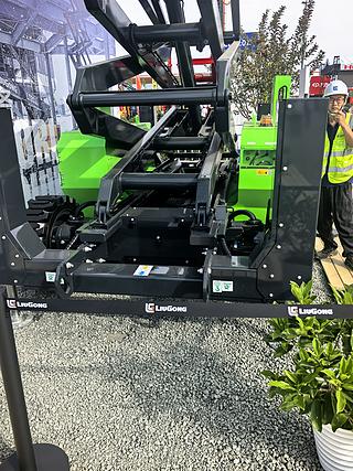 柳工LS1623ERT越野高空作业机械整机外观
