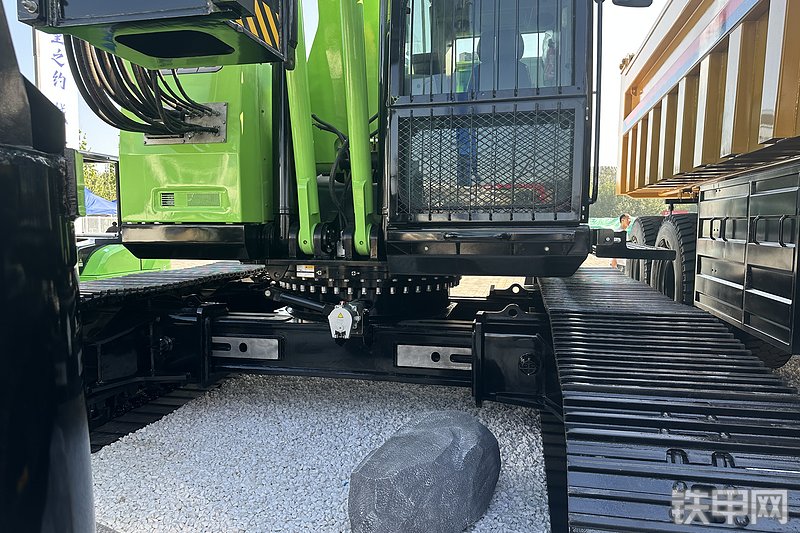 太重集团TZR240HE旋挖钻整机外观