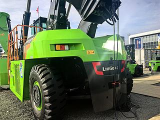 柳工LRSE4531E起重机整机外观