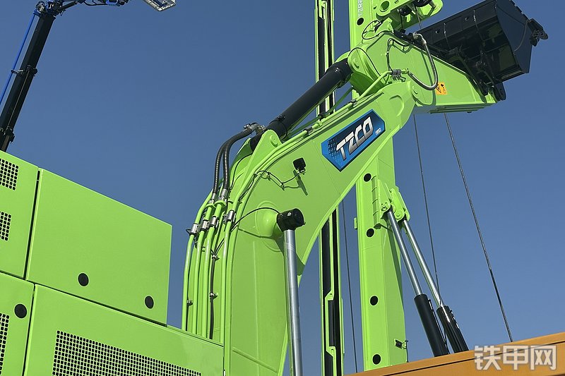 太重集团TZ350EH挖掘机整机外观