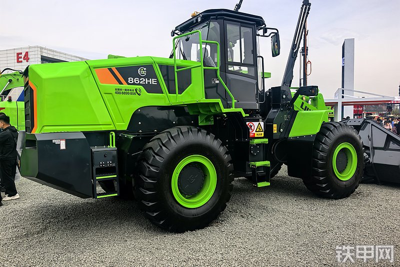 柳工862HE装载机整机外观