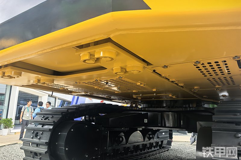 柳工975FMAX挖掘机整机外观