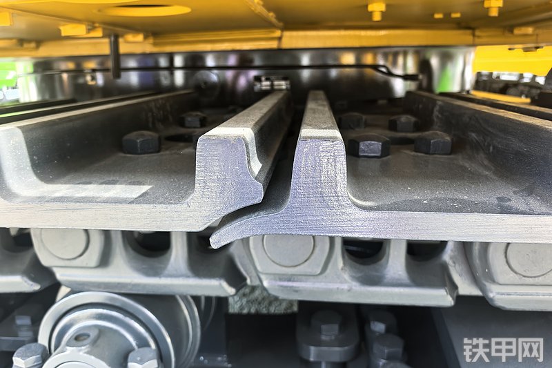 柳工975FMAX挖掘机整机外观