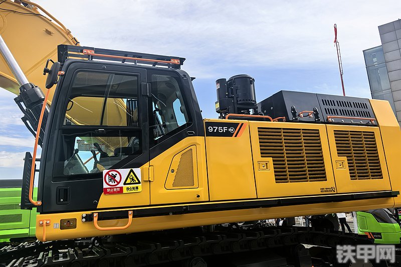 柳工975FMAX挖掘机整机外观