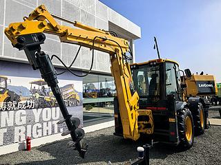 柳工777A-S MAX挖掘装载机整机外观