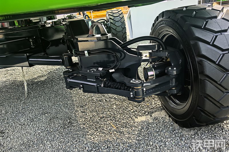 柳工LT38JE-C高空作业机械整机外观