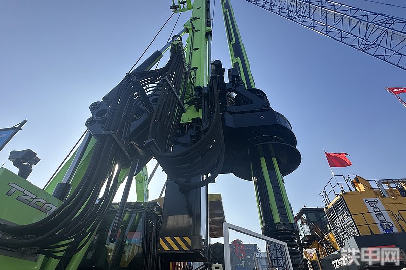 太重集团TZR240HE旋挖钻整机外观