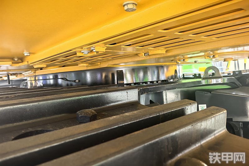 柳工975FMAX挖掘机整机外观