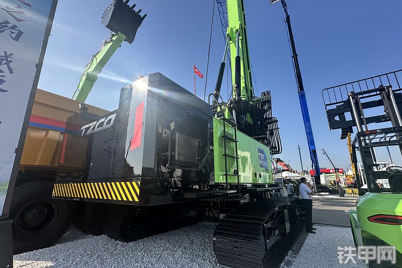 太重集团TZR240HE旋挖钻整机外观