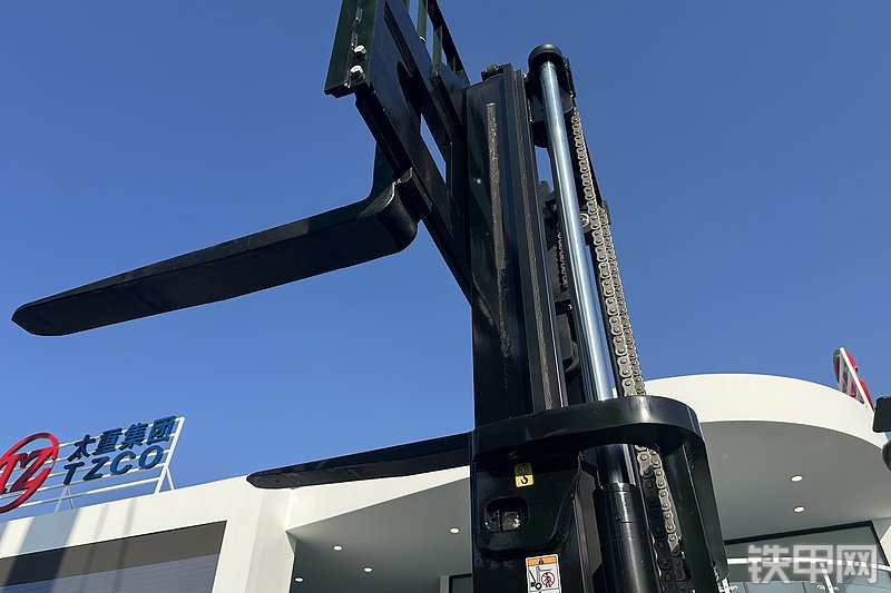 太重集团TZFB70叉车整机外观