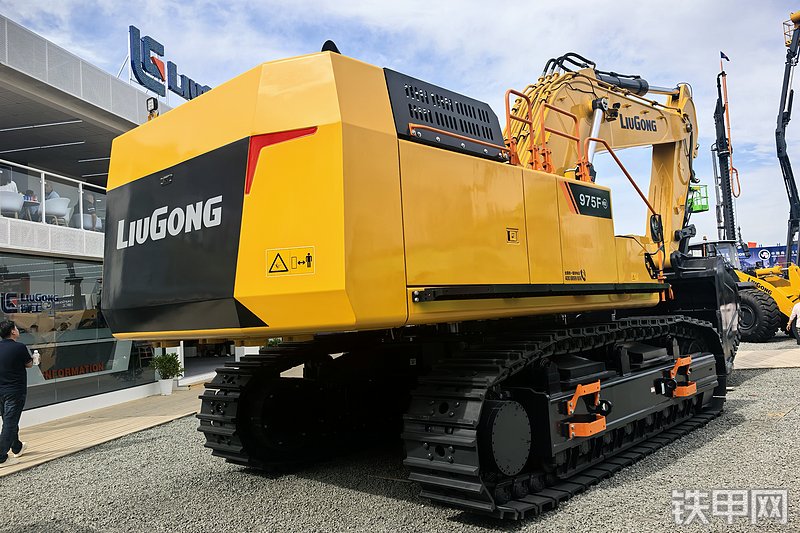 柳工975FMAX挖掘机整机外观