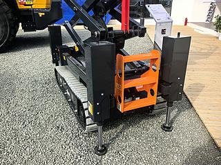 柳工LS0610EC高空作业机械整机外观