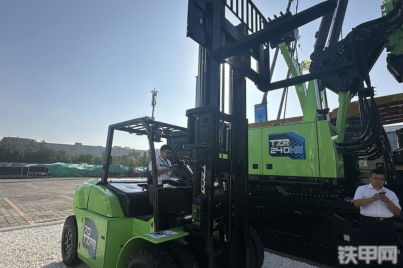 太重集团TZFB70叉车整机外观