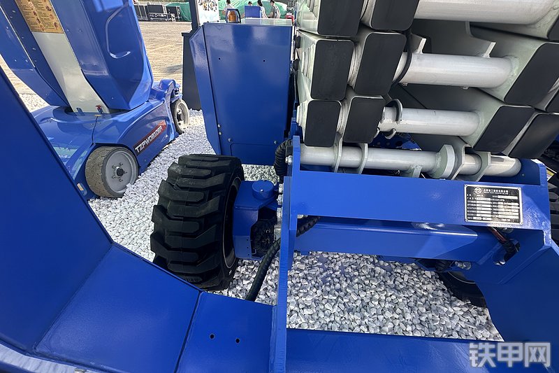 太重集团TZP J1218RT高空作业机械整机外观