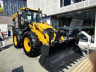 柳工777A-S MAX挖掘装载机整机外观