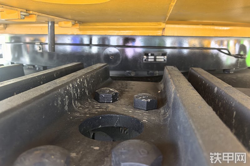 柳工975FMAX挖掘机整机外观