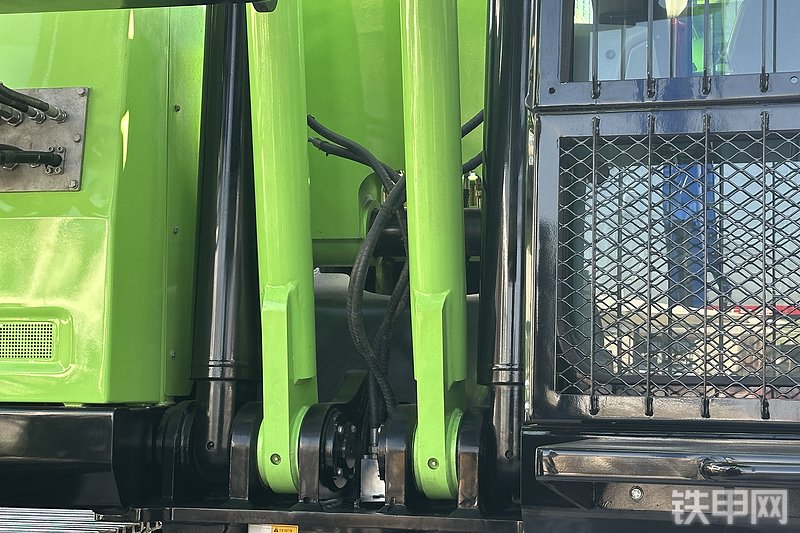 太重集团TZR240HE旋挖钻整机外观