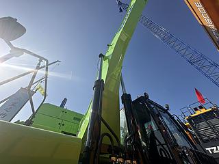 太重集团TZ350EH挖掘机整机外观