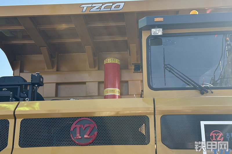 太重集团TZK160DE非公路自卸车整机外观