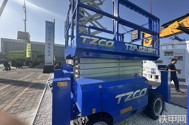 太重集团TZP J1218RT高空作业机械整机外观