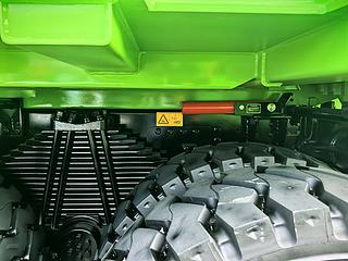 柳工DW105AE非公路自卸车整机外观