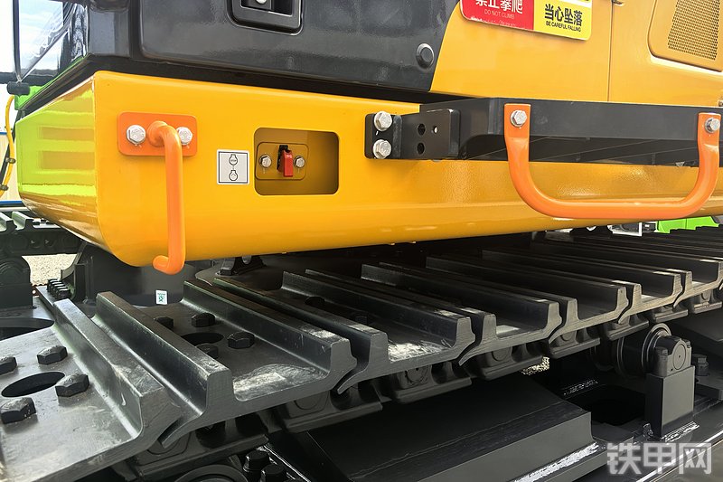 柳工975FMAX挖掘机整机外观