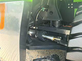 柳工LRSE4531E起重机整机外观