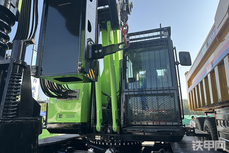 太重集团TZR240HE旋挖钻整机外观